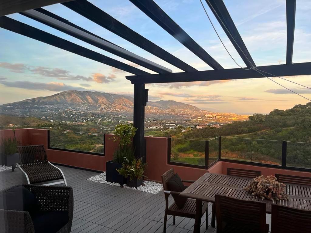 Bright Apartment In The Hills Of Elviria 马拉加 外观 照片